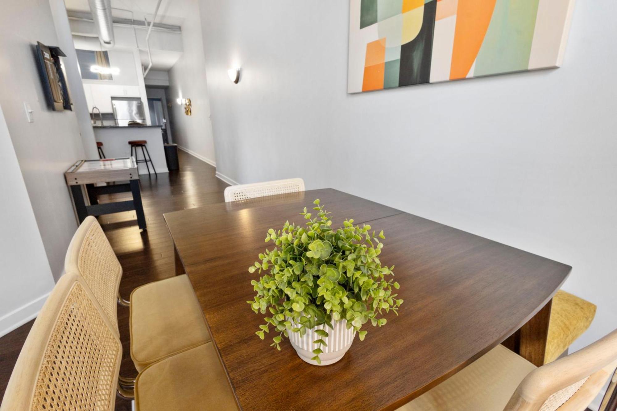 Ferienwohnung Indy Loft - Monument Circle - Sleeps 7 - Convention Walkable Indianapolis Exterior foto